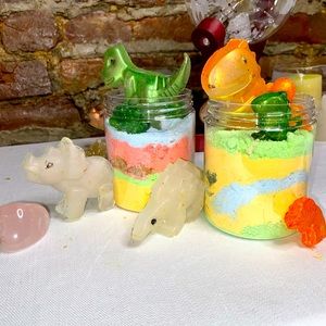 Bath bombs dinosaur powder with soap